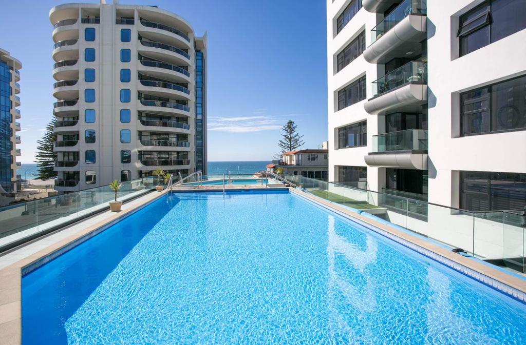 Marvelous Downtown Apartment Moments From Main Beach With Heated Pool, Gym And Parking Mount Maunganui Exterior foto