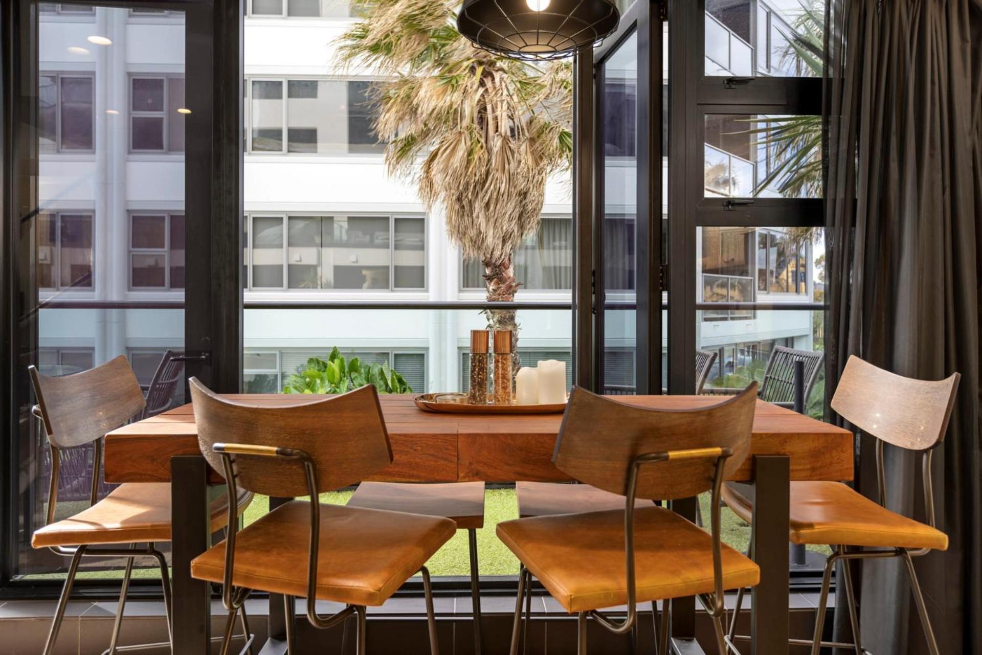 Marvelous Downtown Apartment Moments From Main Beach With Heated Pool, Gym And Parking Mount Maunganui Exterior foto
