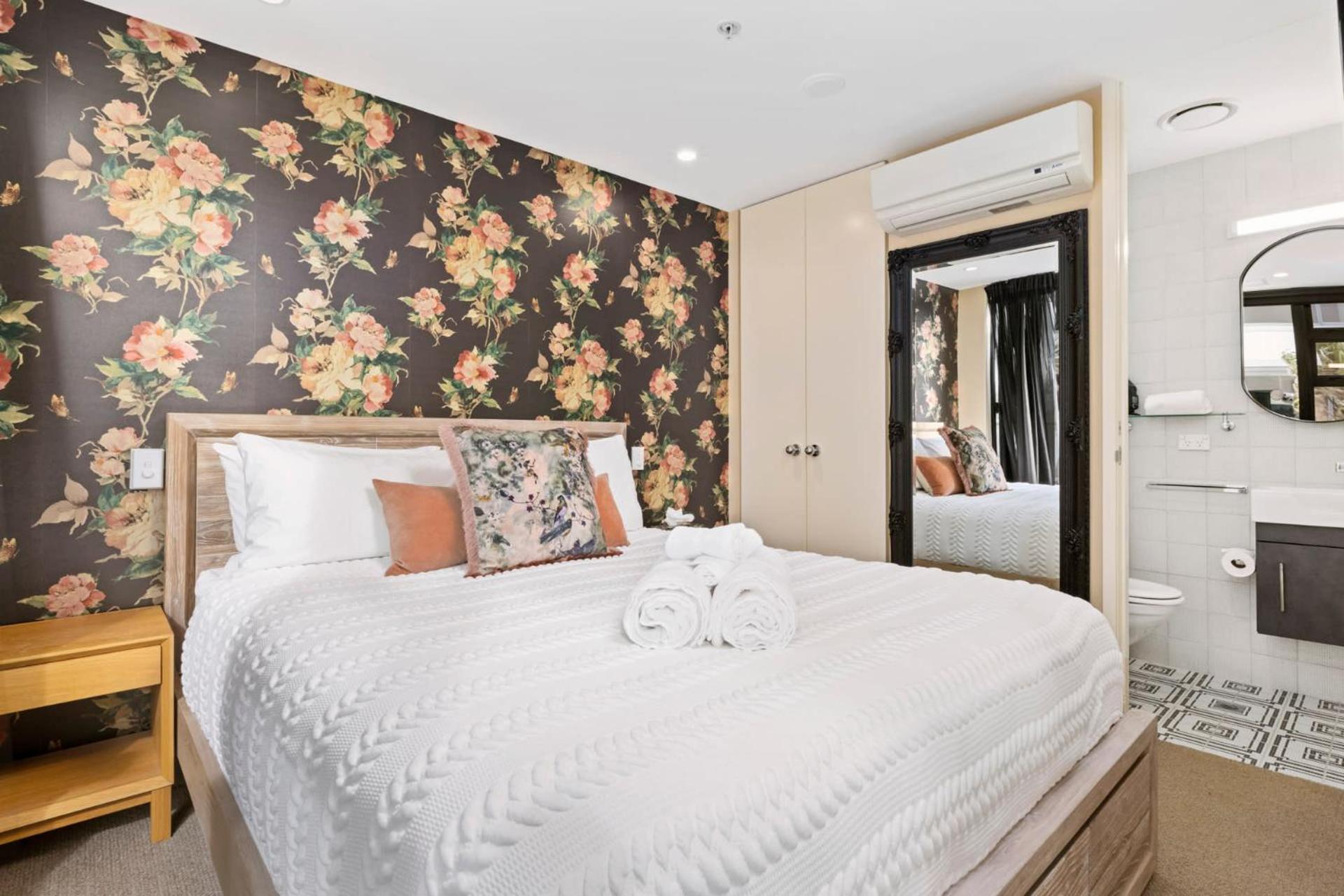 Marvelous Downtown Apartment Moments From Main Beach With Heated Pool, Gym And Parking Mount Maunganui Exterior foto